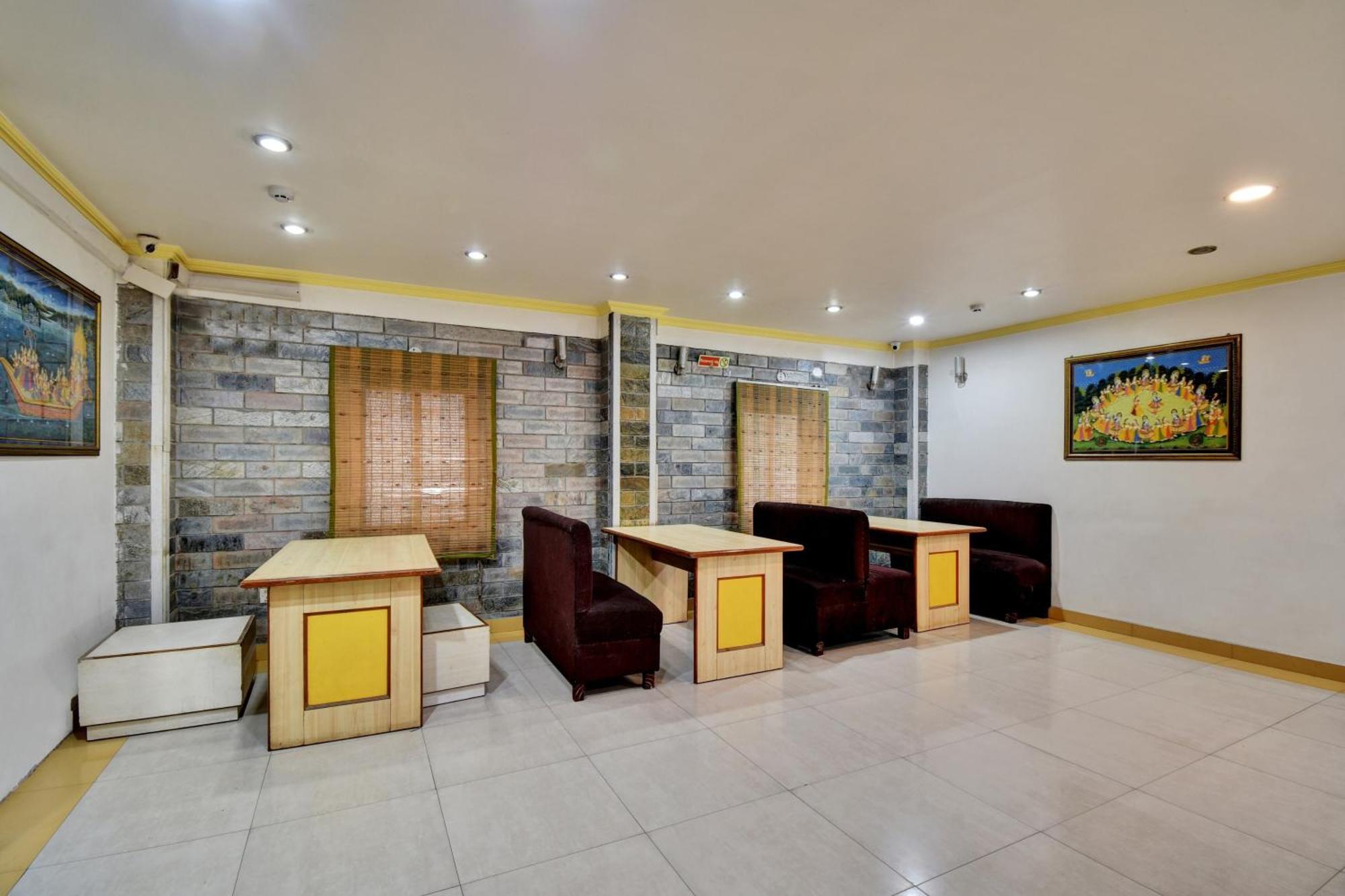 Townhouse Hotel Fly View Jaipur Extérieur photo