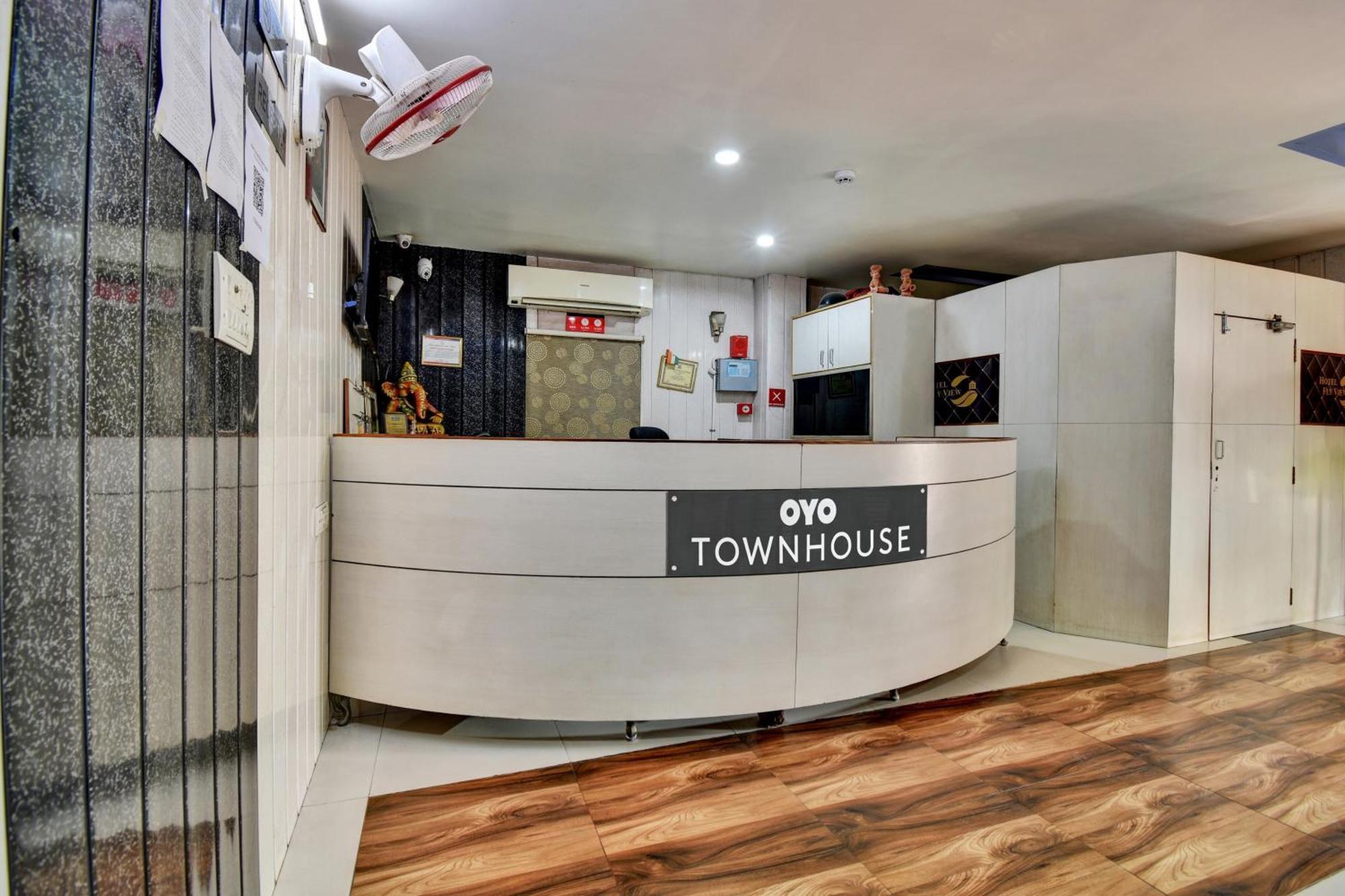 Townhouse Hotel Fly View Jaipur Extérieur photo