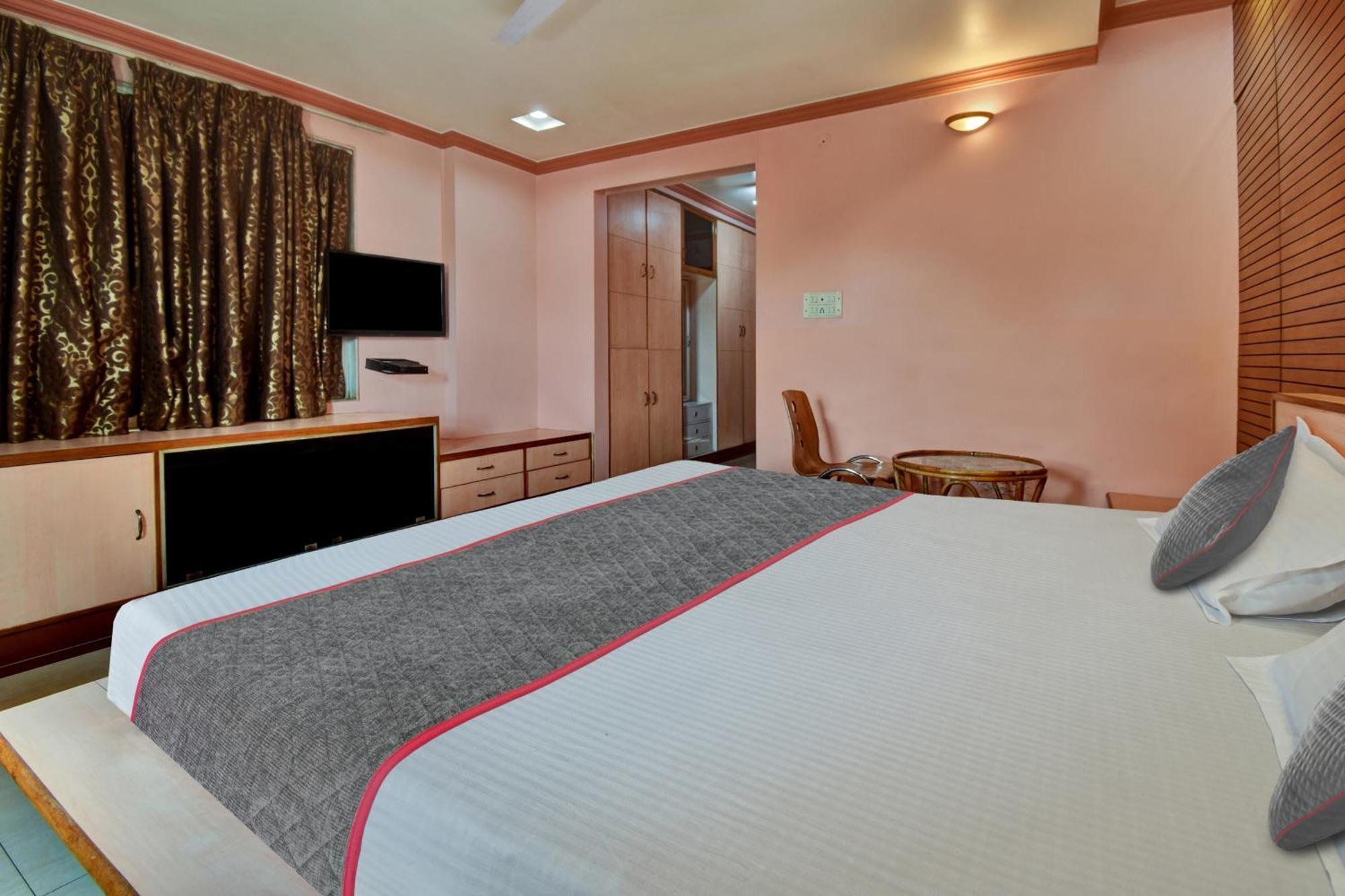 Townhouse Hotel Fly View Jaipur Extérieur photo