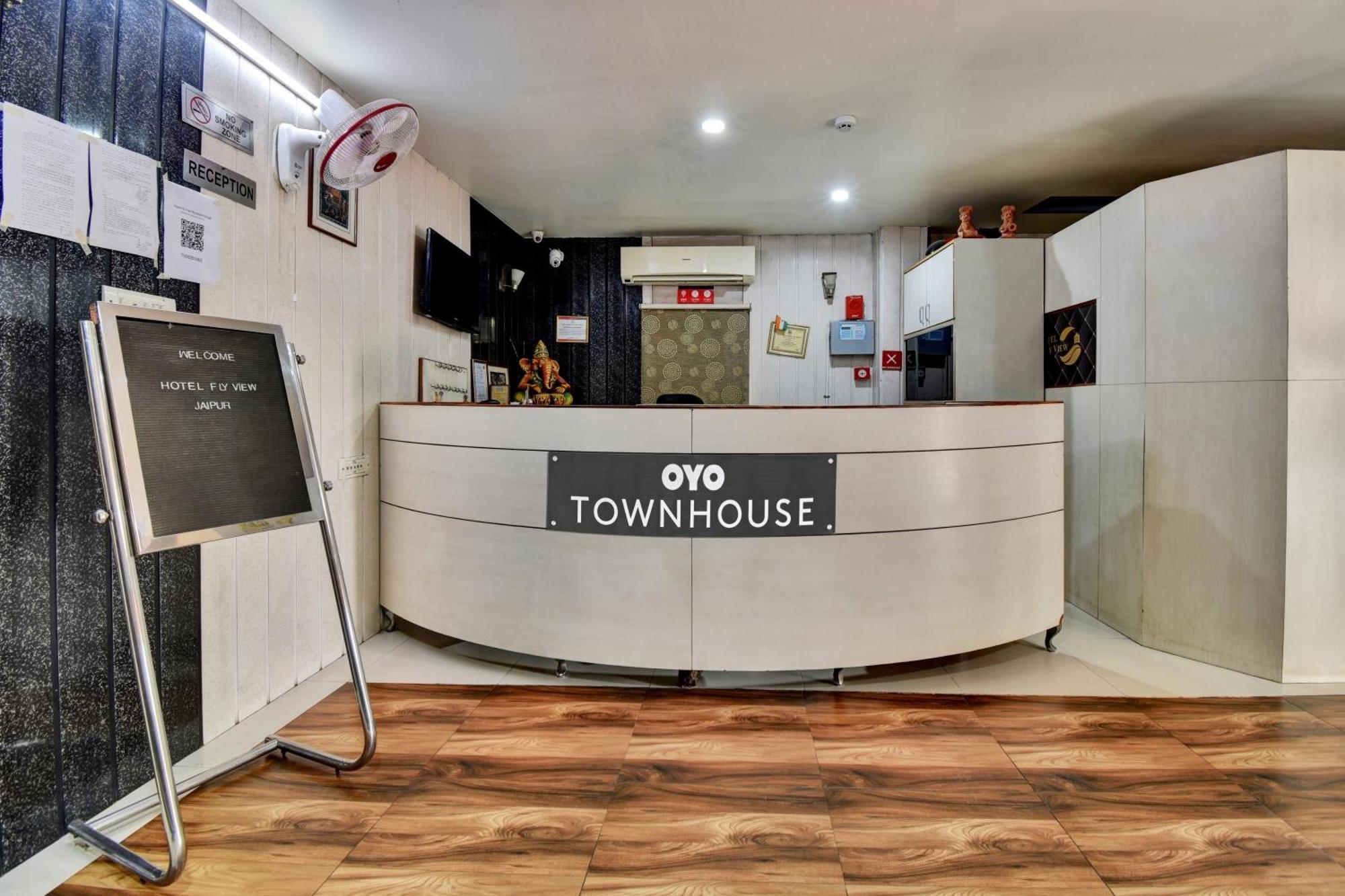 Townhouse Hotel Fly View Jaipur Extérieur photo