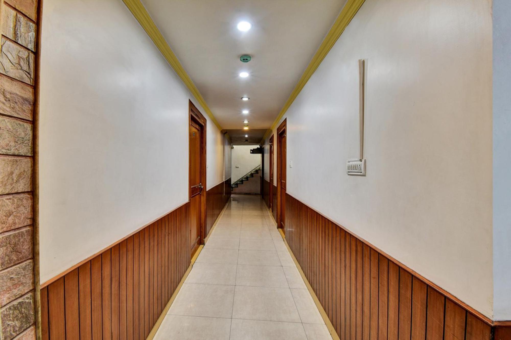 Townhouse Hotel Fly View Jaipur Extérieur photo